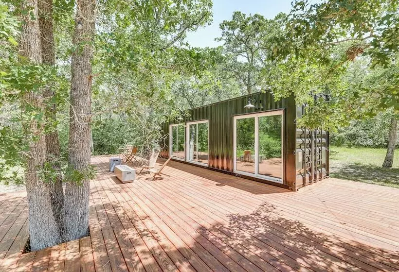 La Grange Tiny Home: 22 Acres & Near Wine Country