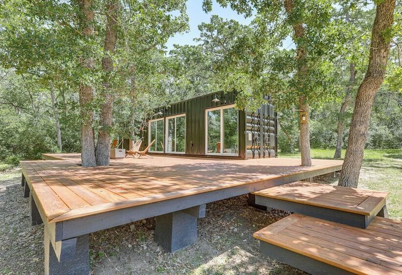 La Grange Tiny Home: 22 Acres & Near Wine Country