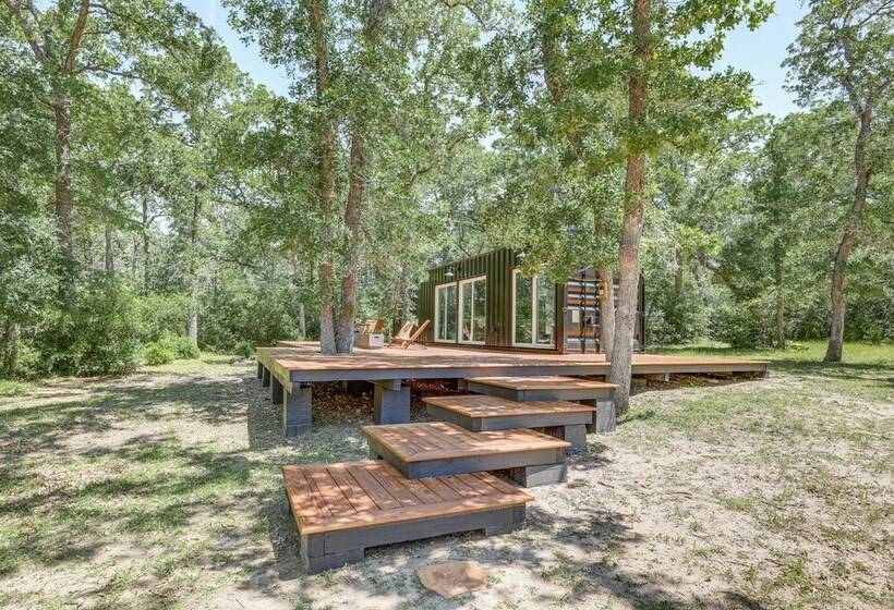 La Grange Tiny Home: 22 Acres & Near Wine Country