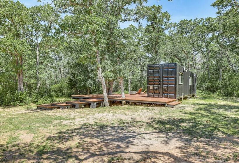 La Grange Tiny Home: 22 Acres & Near Wine Country