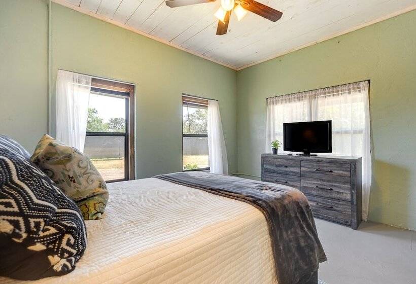 Secluded Blanco Home W/ Private River Access!