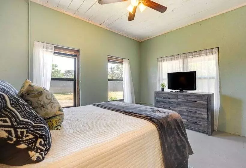 Secluded Blanco Home W/ Private River Access!