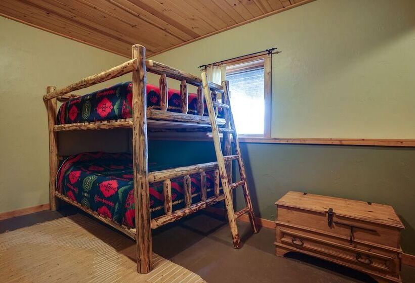 Log Cabin On Private 45 Acre Ranch In Florissant!