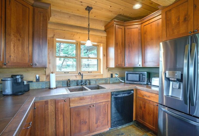 Log Cabin On Private 45 Acre Ranch In Florissant!