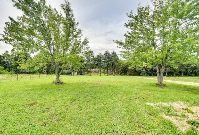 Serene Belgrade Hideaway With Fire Pit & Grill!