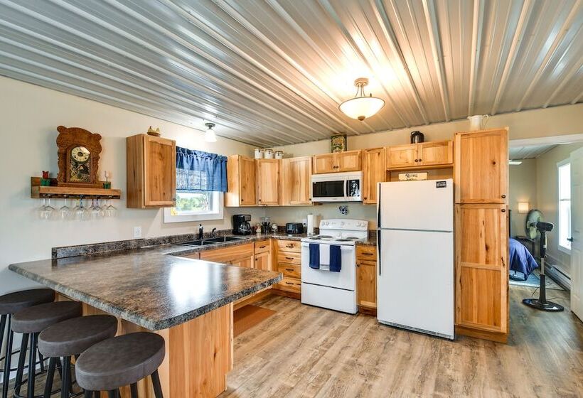 Serene Belgrade Hideaway With Fire Pit & Grill!