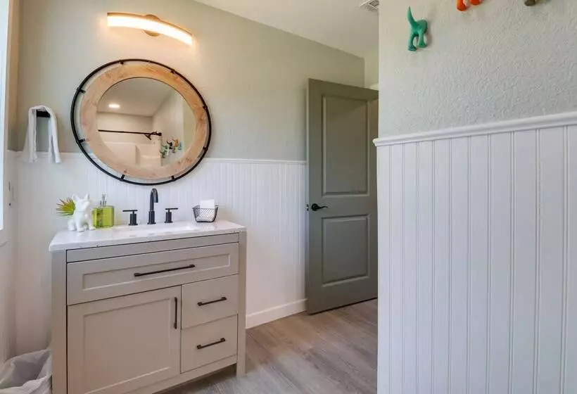 Spacious Grove Home Rental: Yard Games, Fire Pit!