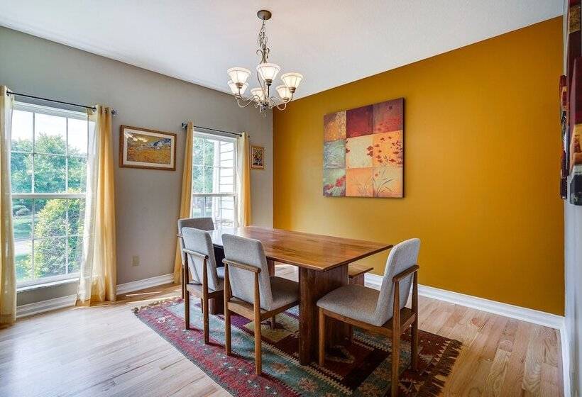 Spacious Lewis Center Home W/ Yard & Gas Grill!