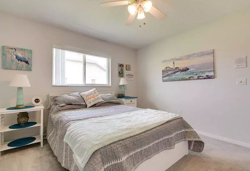 Spring Hill Home   Pool, Grill & Golf Course Views