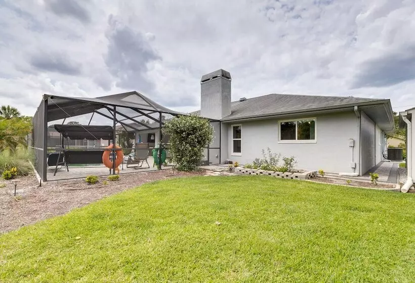 Spring Hill Home   Pool, Grill & Golf Course Views