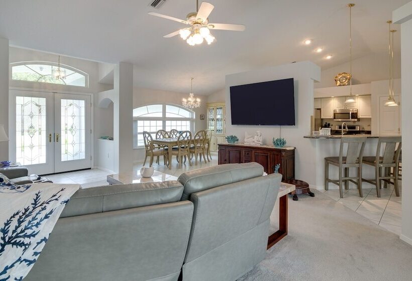 Spring Hill Home Pool, Grill & Golf Course Views