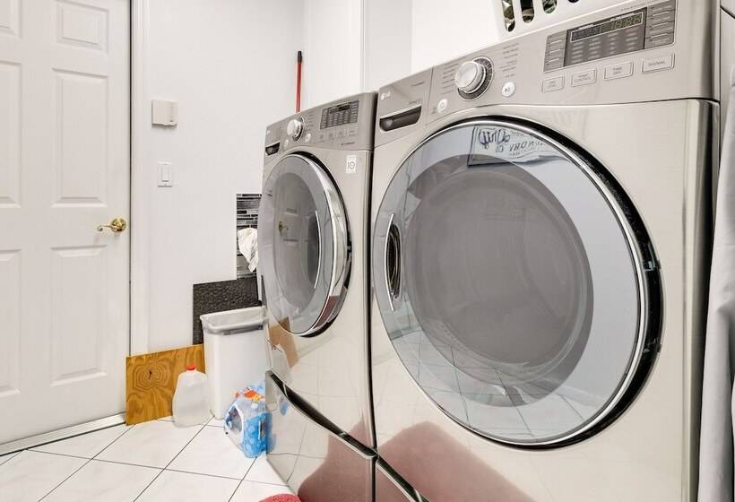 Spring Hill Home Pool, Grill & Golf Course Views