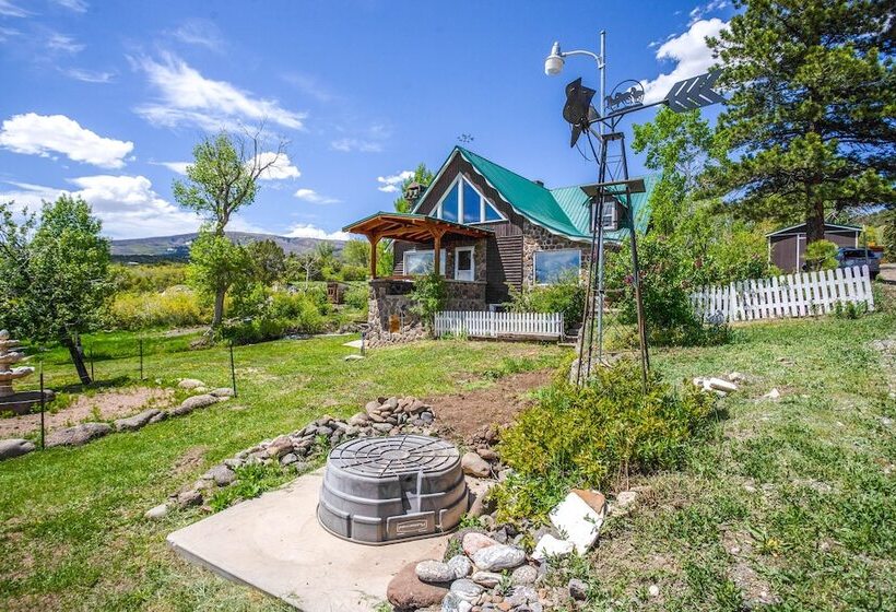 Sunny Cedaredge Home W/ Mtn Views Hike & Fish!