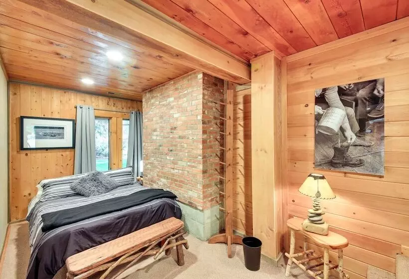 Unique Nordman Retreat 1 Mi To Priest Lake!