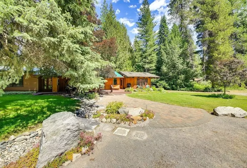 Unique Nordman Retreat 1 Mi To Priest Lake!
