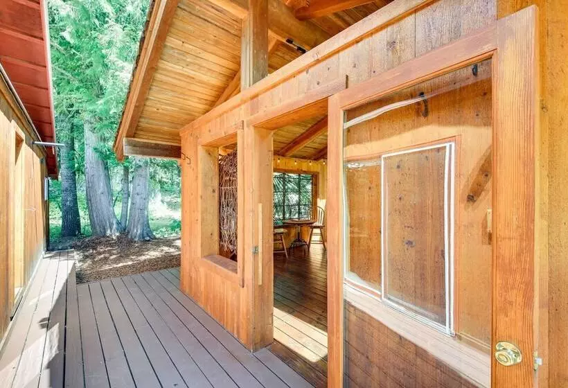 Unique Nordman Retreat 1 Mi To Priest Lake!