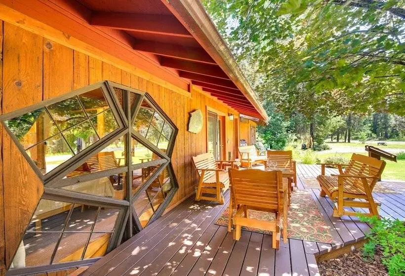 Unique Nordman Retreat 1 Mi To Priest Lake!