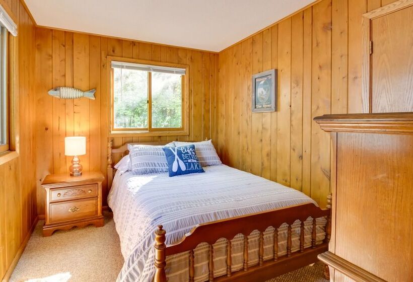 Up North Remer Lake House W/ Dock & Grill!