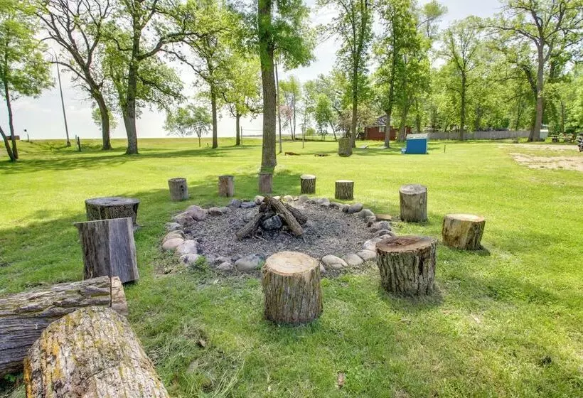 Walleye Cabin On Mille Lacs Lake: Boat + Fish!