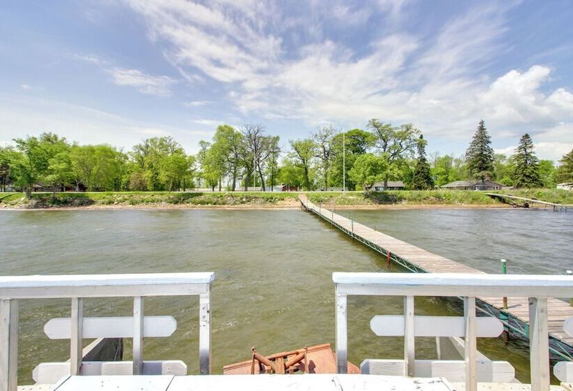 Walleye Cabin On Mille Lacs Lake: Boat + Fish!