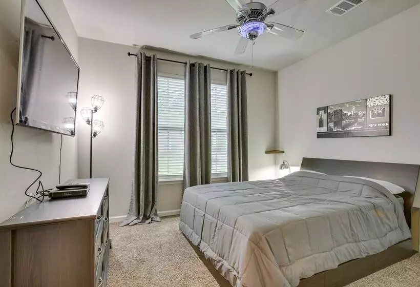 Baton Rouge Vacation Rental: 5 Mi To Lsu!