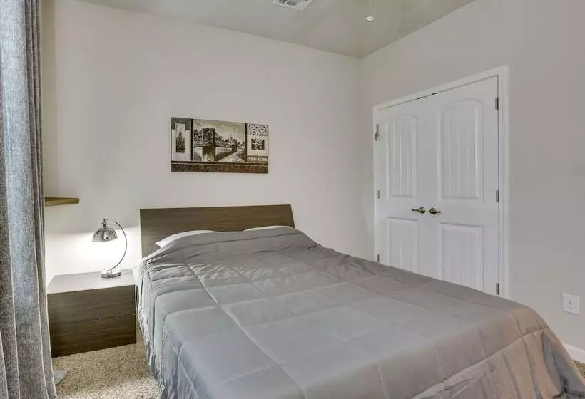 Baton Rouge Vacation Rental: 5 Mi To Lsu!