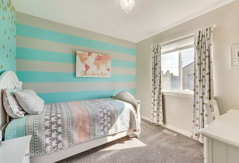 Charming Nampa Home W/ Backyard + Grill!