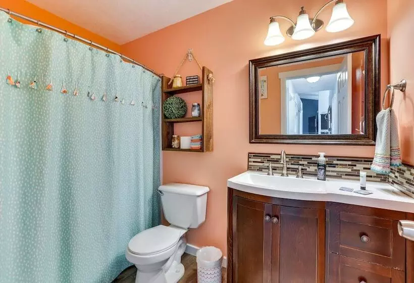 Charming Nampa Home W/ Backyard + Grill!