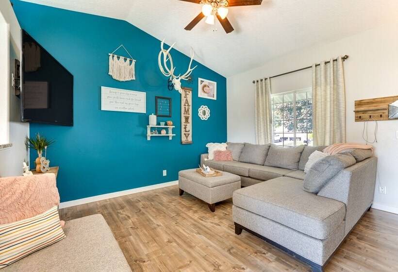 Charming Nampa Home W/ Backyard + Grill!