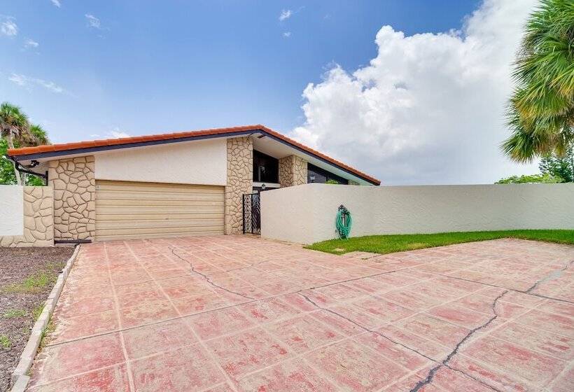 Cocoa Beach House On Banana River: Walk To Ocean!