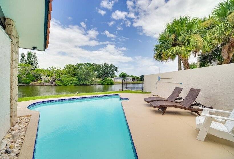 Cocoa Beach House On Banana River: Walk To Ocean!