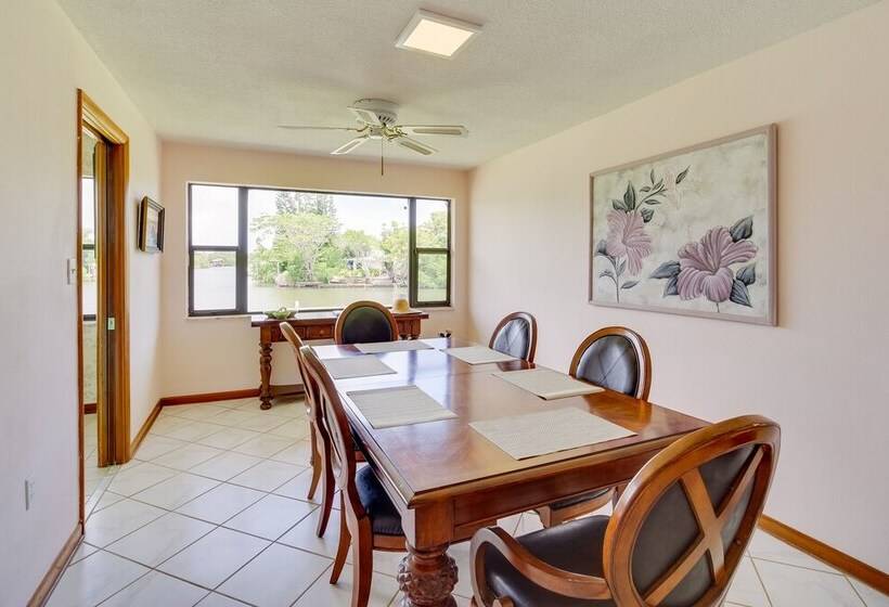 Cocoa Beach House On Banana River: Walk To Ocean!