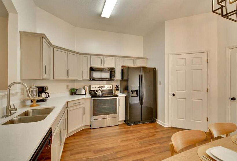 Cordova Home Rental: Shelby Farms Greenline Access