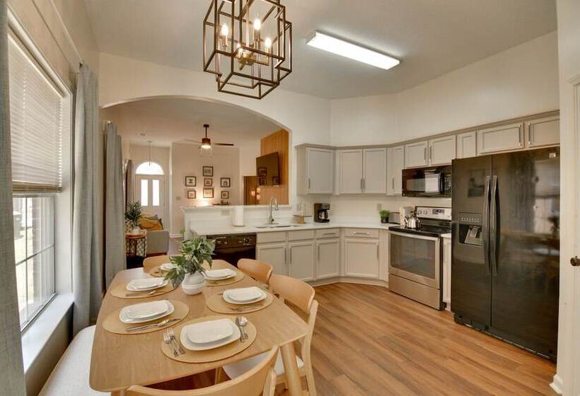 Cordova Home Rental: Shelby Farms Greenline Access