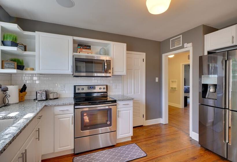 Cozy Durham Home Near Universities!