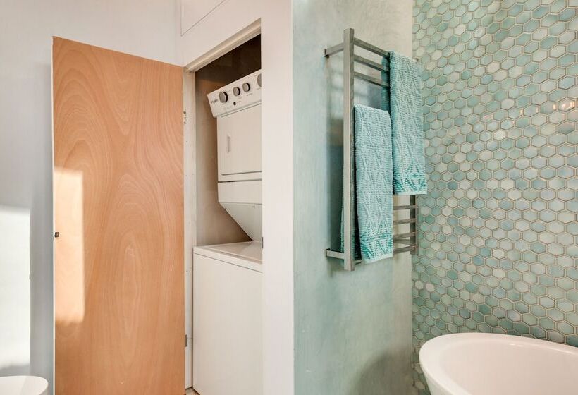 Historic Millicent Rogers Guest House W/ Hot Tub