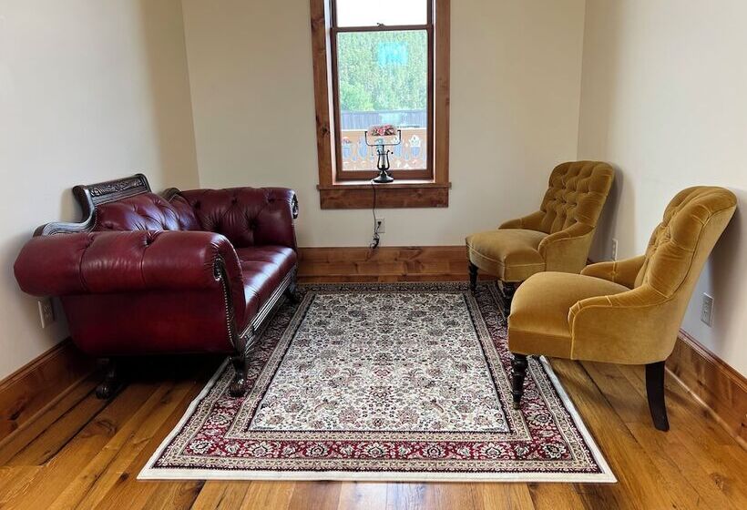 簡易ホテル The Kleemann House