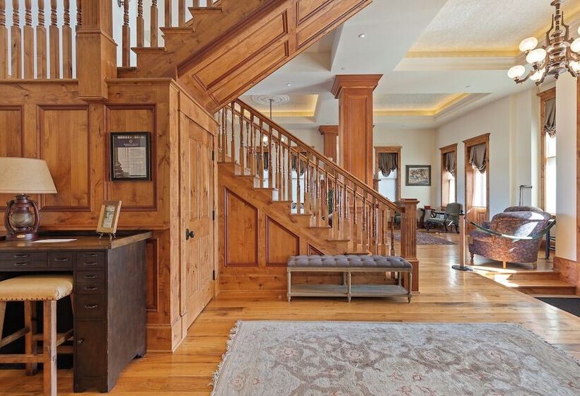 簡易ホテル The Kleemann House