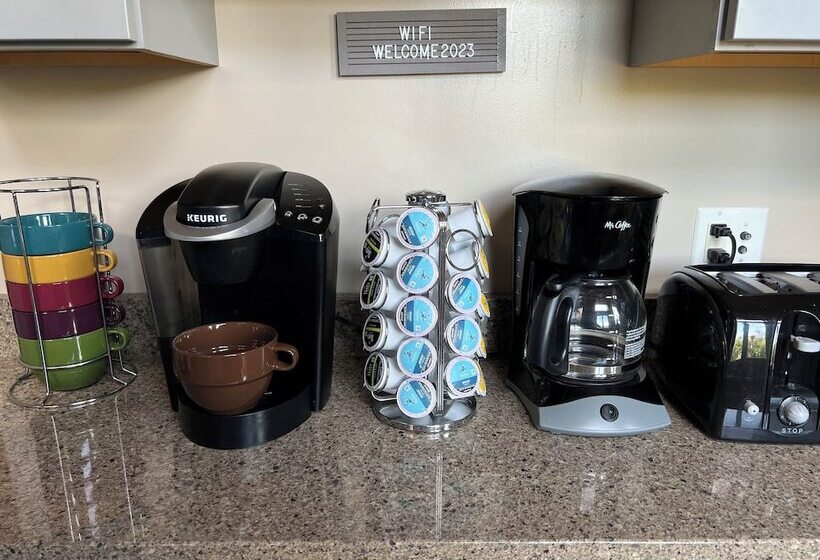 簡易ホテル The Kleemann House