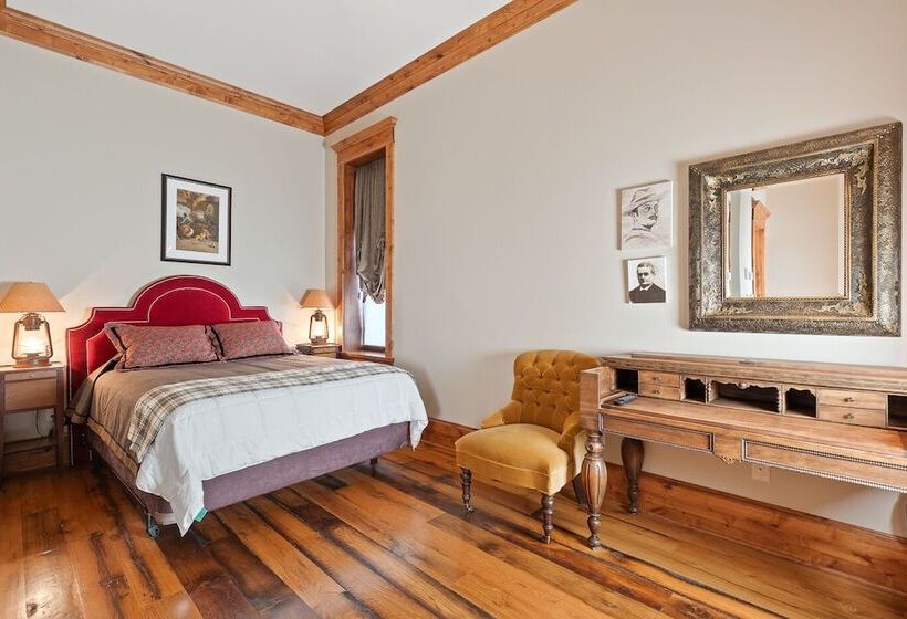 簡易ホテル The Kleemann House