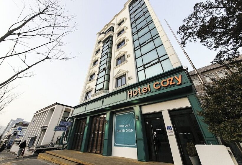 ホテル Cozy