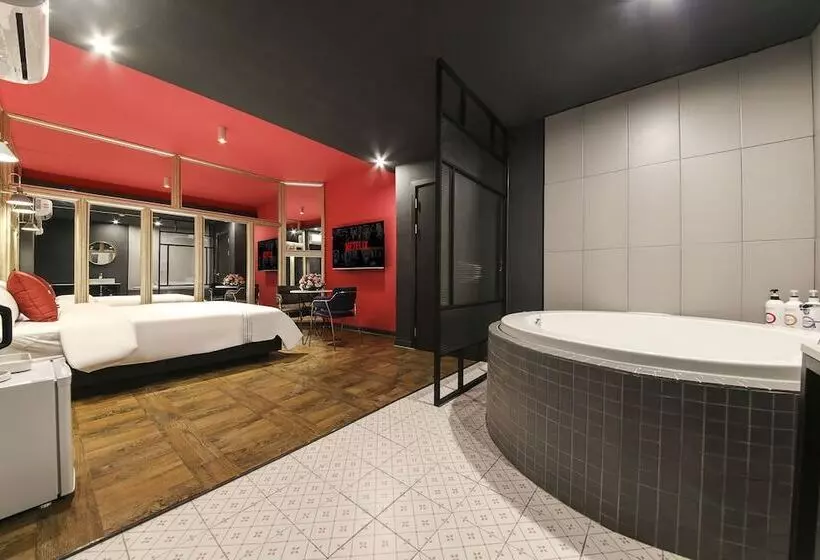 Hotel Cozy