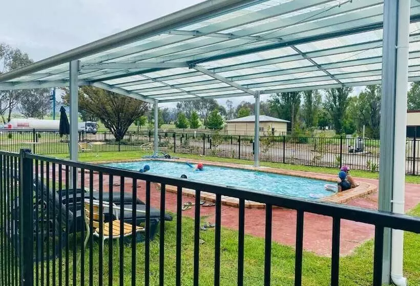 ホテル Corryong Caravan Park Formally Mt Mittamatite Caravan Park