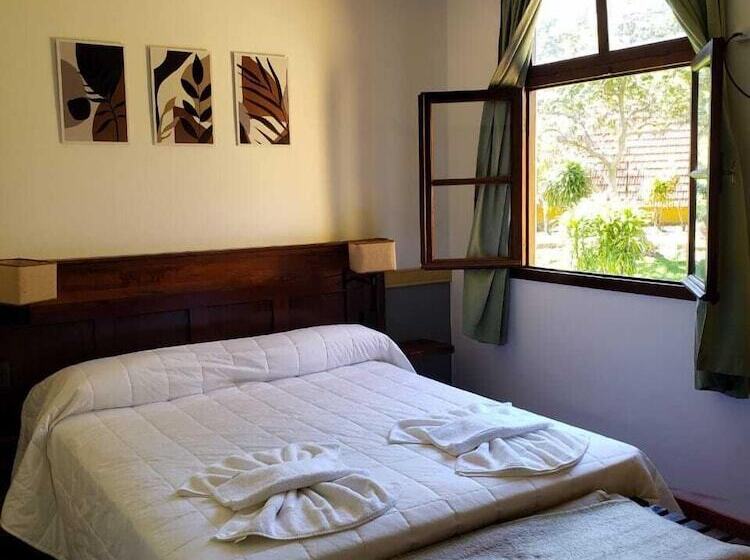 בית מלון כפרי Suizo