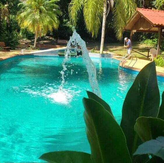 בית מלון כפרי Suizo