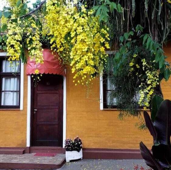 בית מלון כפרי Suizo