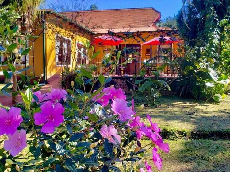 בית מלון כפרי Suizo