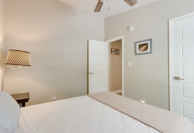 Dock & Sunset Views: Lakeside Ozark Retreat!