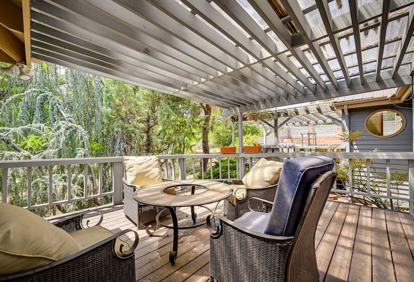 Hot Tub + Games: Spacious Golf Retreat In Payson