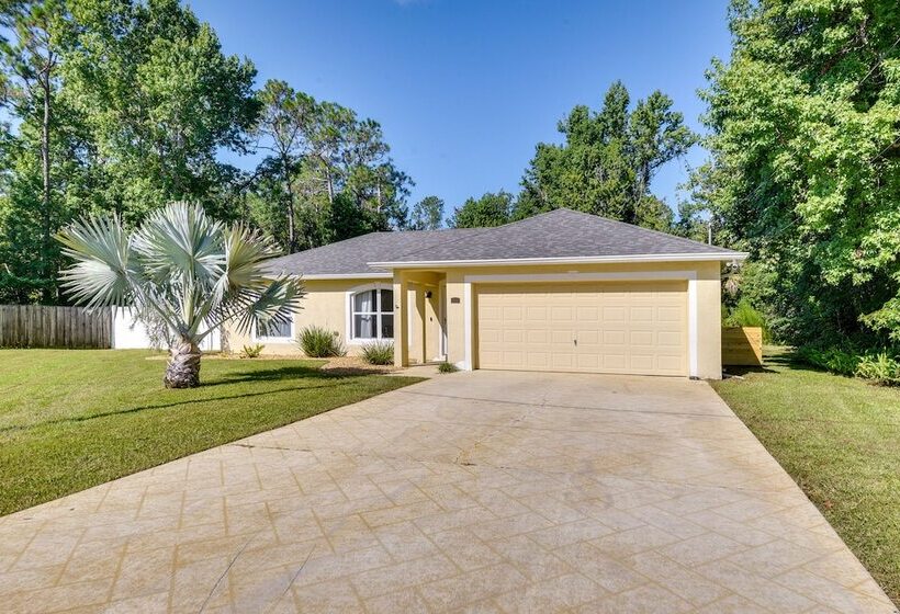 Lanai & Fire Pit: Peaceful Palm Coast Home!